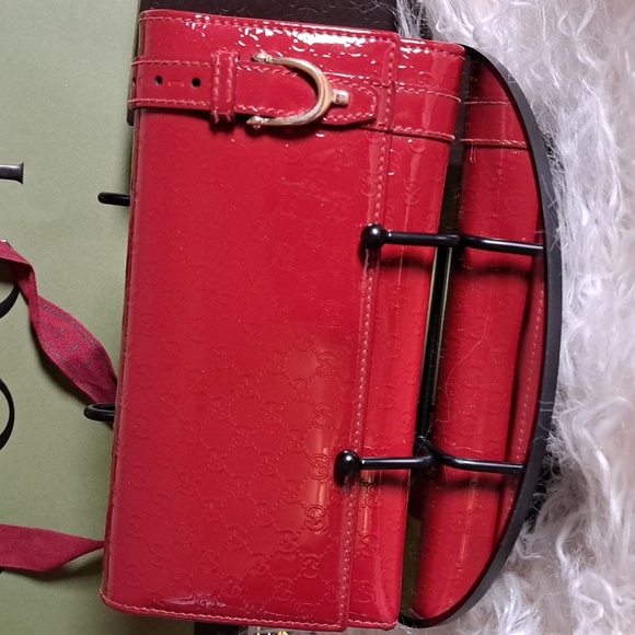 🔥🔥Gucci Guccissima Red Patent Leather Wallet - EUC - Picture 1 of 17